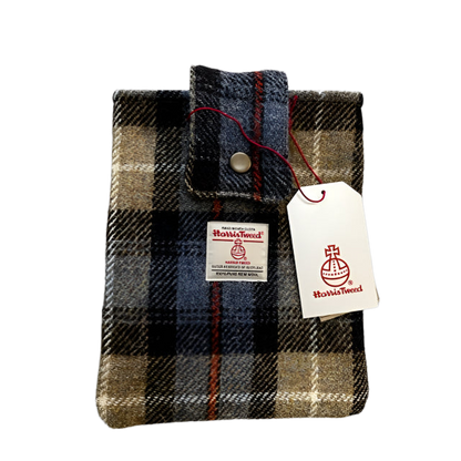Harris Tweed book sleeve - MacKenzie check